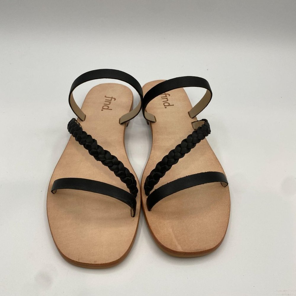 FIND. DIAGONAL WOMEN'S WEAVE MULE SANDAL BLACK